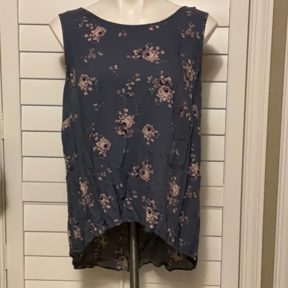 Maurices Gray Pink Asymmetrical Sleeveless Blouse - Picture 1 of 8